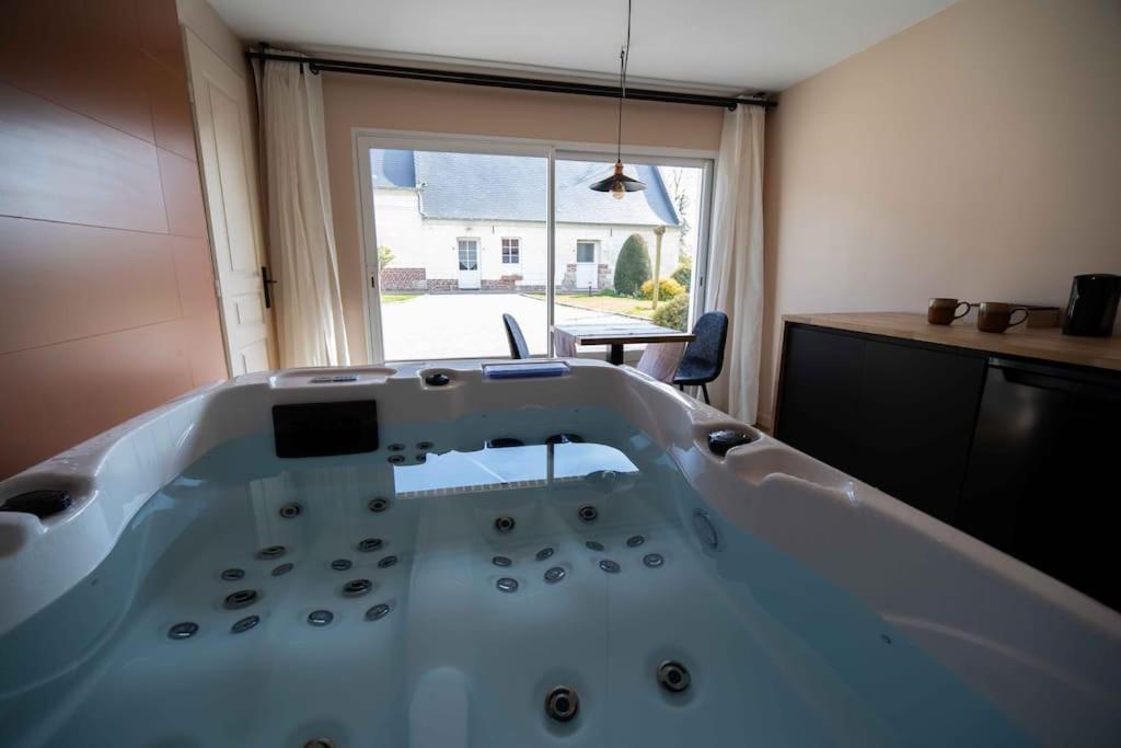 Suite & Spa Privatif Domaine Des Demoiselles Hauteville  Exterior foto
