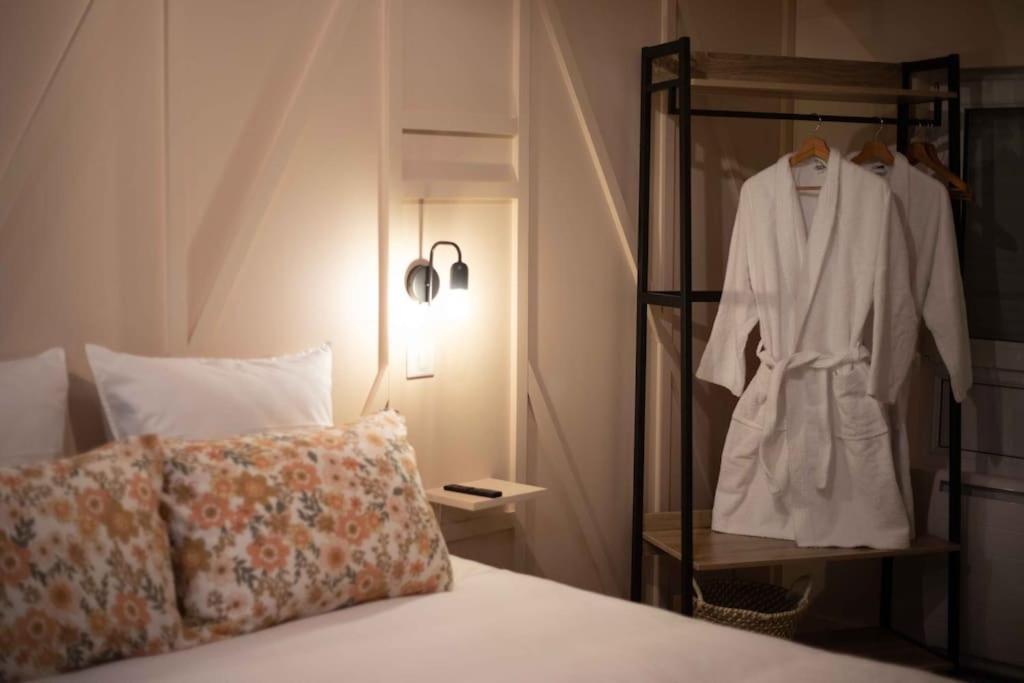 Suite & Spa Privatif Domaine Des Demoiselles Hauteville  Exterior foto